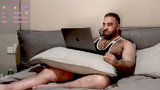 Snapshot of Sir_box chatting on March 2026 01:11:01 AM Sir box online show from March 2026 01:11:01 AM