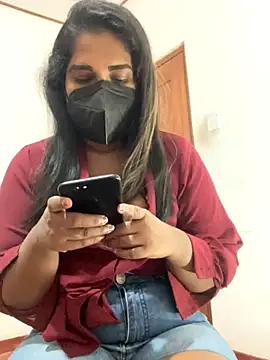 Choco Chuby online show from November 2025 03:16:02 PM