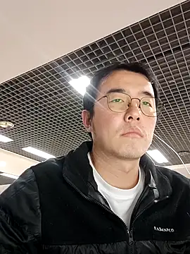 Snapshot of nnnnnan9527 chatting on December 2025 06:57:02 AM nnnnnan9527 online show from December 2025 06:57:02 AM