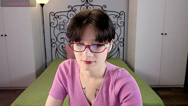 oliviafairy1 online show from September 2025 04:02:02 PM