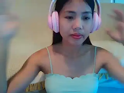 Snapshot of AnnewithanE chatting on September 2025 03:16:01 AM AnnewithanE online show from September 2025 03:16:01 AM