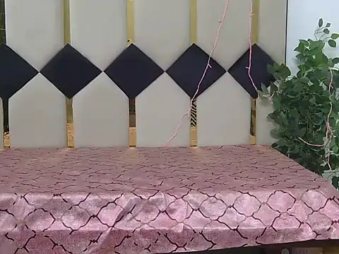 Its-ishikaa online show from October 2025 03:49:01 AM