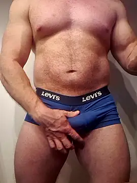 AlphaGymMale online show from January 2026 11:21:02 PM