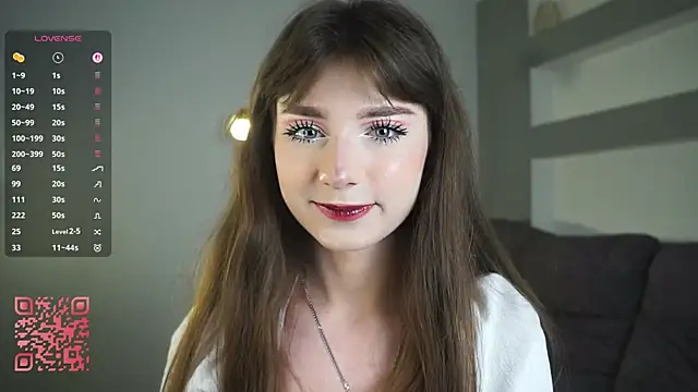 Snapshot of DreamyDaisy chatting on September 2025 06:14:01 PM DreamyDaisy online show from September 2025 06:14:01 PM