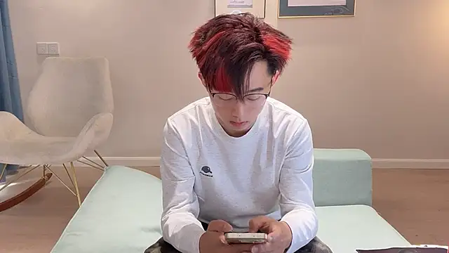 Snapshot of STxuguanhan chatting on October 2025 07:27:01 AM STxuguanhan online show from October 2025 07:27:01 AM