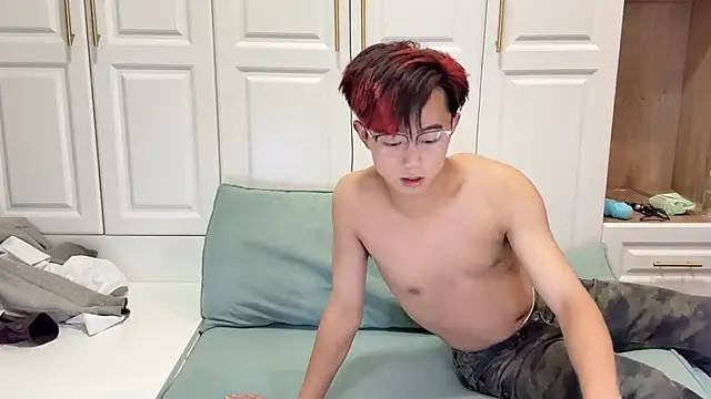 Snapshot of STxuguanhan chatting on October 2025 11:09:01 AM STxuguanhan online show from October 2025 11:09:01 AM