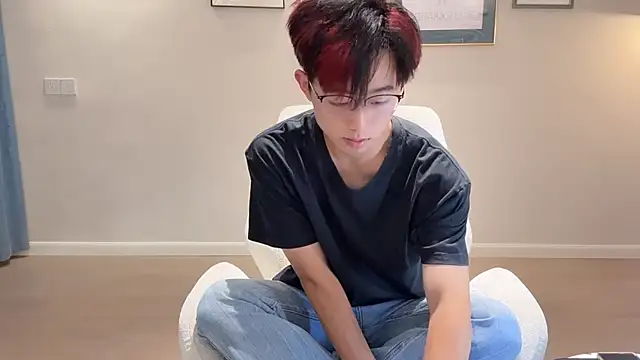 Snapshot of STxuguanhan chatting on September 2025 06:31:02 AM STxuguanhan online show from September 2025 06:31:02 AM