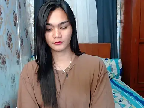 lady in moon online show from October 2025 04:27:01 PM