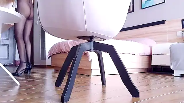 Snapshot of Tianxin6 chatting on September 2025 12:11:01 AM Tianxin6 online show from September 2025 12:11:01 AM