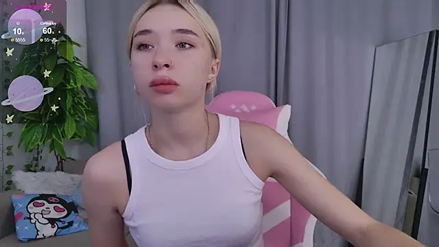 Snapshot of RachelColon chatting on September 2025 04:29:02 PM RachelColon online show from September 2025 04:29:02 PM