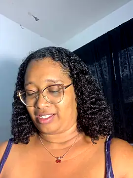 Snapshot of Yera_brown69 chatting on November 2025 07:51:01 PM Yera brown69 online show from November 2025 07:51:01 PM