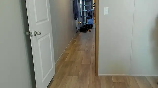 Allie Kat online show from October 2025 05:20:02 PM