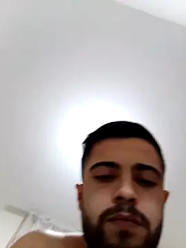 Snapshot of Ozi1910 chatting on October 2025 06:16:02 PM Ozi1910 online show from October 2025 06:16:02 PM