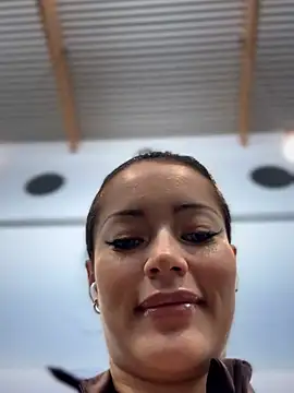 Snapshot of Risky_Workouts chatting on January 2026 10:11:02 AM Risky Workouts online show from January 2026 10:11:02 AM