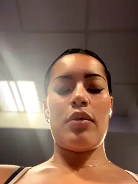 Snapshot of Risky_Workouts chatting on January 2026 09:02:01 AM Risky Workouts online show from January 2026 09:02:01 AM