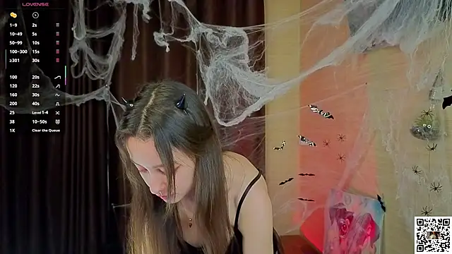 VineciaDestors online show from October 2025 08:27:02 PM