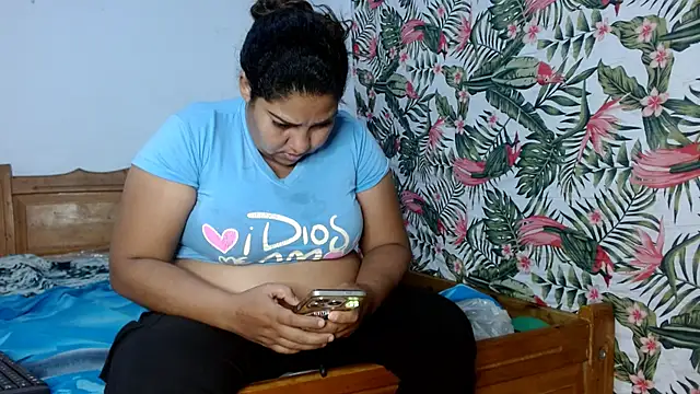 69smallstar online show from April 2026 11:37:02 AM