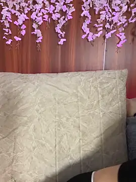 Mya lorenz online show from March 2026 10:10:02 AM