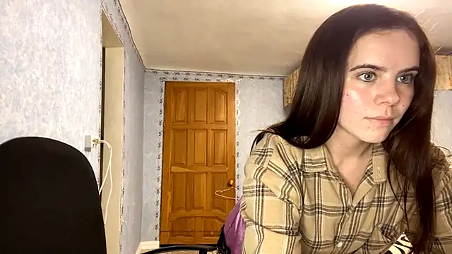 Snapshot of Lia_rise chatting on September 2025 04:17:01 PM Lia rise online show from September 2025 04:17:01 PM