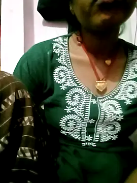 Snapshot of Hot_tin74 chatting on November 2025 05:50:02 PM Hot tin74 online show from November 2025 05:50:02 PM