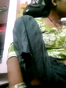 Hot tin74 online show from December 2025 06:07:02 PM