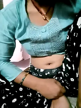 Hot tin74 online show from February 2026 06:40:02 PM