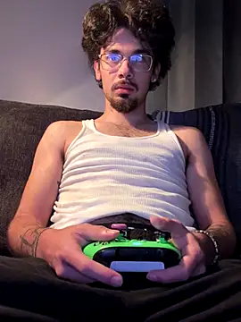 Snapshot of bigbrownpleasure chatting on November 2025 03:21:02 AM bigbrownpleasure online show from November 2025 03:21:02 AM