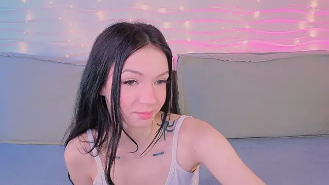 Loona Eclipse online show from January 2026 08:29:01 PM