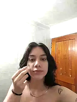 Snapshot of emmii_cute chatting on September 2025 07:54:02 PM emmii cute online show from September 2025 07:54:02 PM