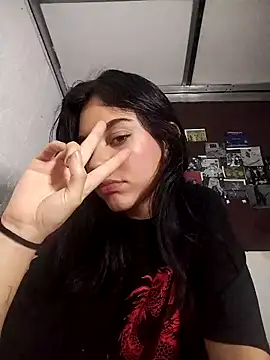 Snapshot of emmii_cute chatting on October 2025 11:24:02 PM emmii cute online show from October 2025 11:24:02 PM