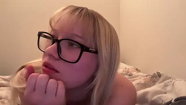 xoxokayy18 online show from October 2025 04:33:01 AM