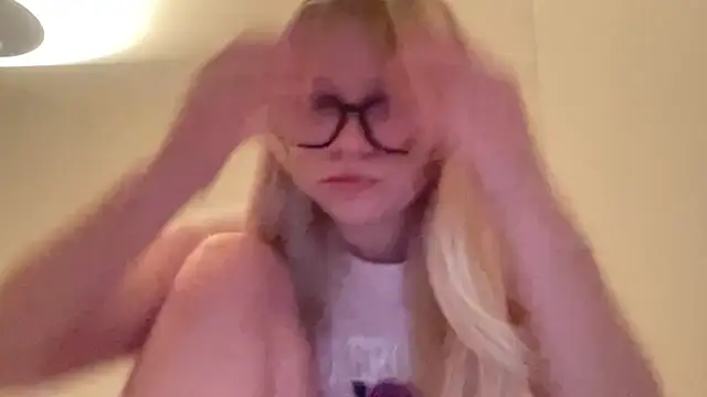 xoxokayy18 online show from November 2025 05:33:02 AM