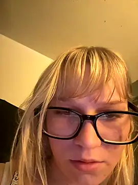 xoxokayy18 online show from September 2025 06:31:02 AM