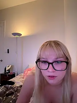 xoxokayy18 online show from September 2025 04:56:01 AM