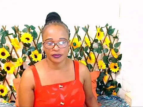 EbonyBloom69 online show from December 2025 05:25:01 PM