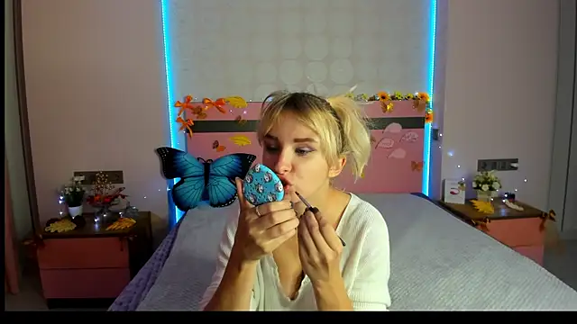 MeryMidnight online show from October 2025 05:53:01 AM