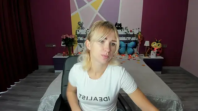 MeryMidnight online show from October 2025 06:03:01 AM
