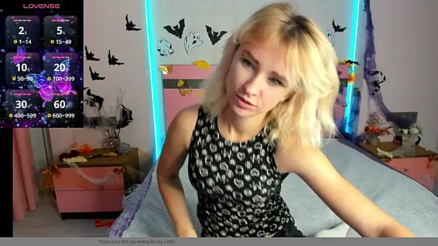 MeryMidnight online show from October 2025 05:40:01 AM