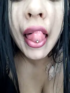 cazumyy online show from November 2025 10:46:01 PM