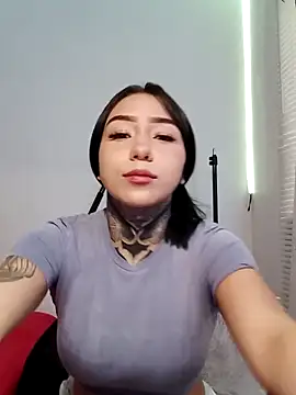 Dullcemariia 1s online show from October 2025 07:04:01 PM
