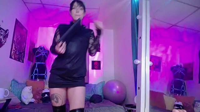 pom-purin online show from October 2025 11:53:02 AM