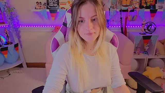 Sonia Meow online show from September 2025 05:35:01 AM