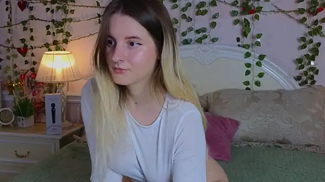 Sonia Meow online show from November 2025 06:29:02 AM