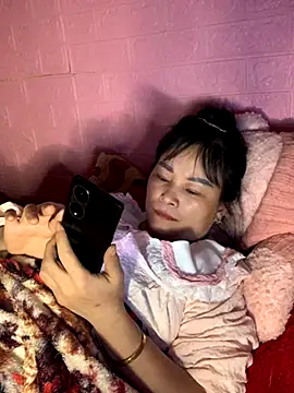 Snapshot of Star-sweet chatting on November 2025 03:12:02 PM Star-sweet online show from November 2025 03:12:02 PM