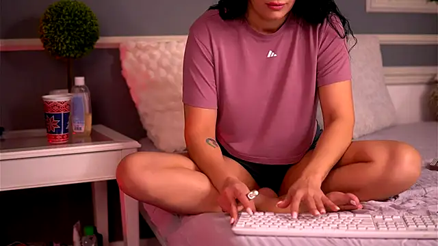 Snapshot of BellaEveX chatting on November 2025 07:30:01 AM BellaEveX online show from November 2025 07:30:01 AM