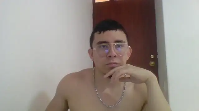 Eross Santy online show from June 2026 03:22:02 PM