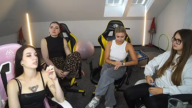 Snapshot of _Lili_054 chatting on September 2025 10:22:02 AM  Lili 054 online show from September 2025 10:22:02 AM