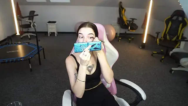 Snapshot of _Lili_054 chatting on October 2025 10:28:01 AM  Lili 054 online show from October 2025 10:28:01 AM