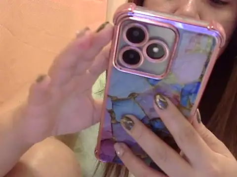 Lovelyclaya online show from December 2025 12:30:03 PM