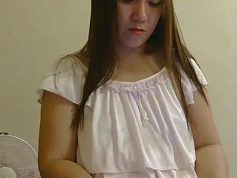 Lovelyclaya online show from April 2026 12:51:02 PM